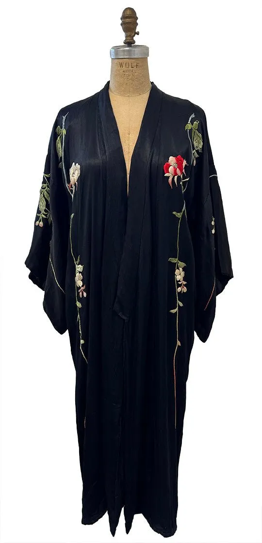 1940's HAND EMBROIDERED KIMONO
