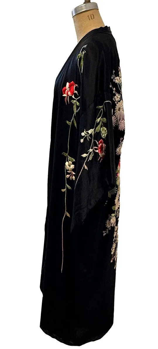 1940's HAND EMBROIDERED KIMONO
