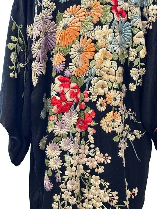 1940's HAND EMBROIDERED KIMONO