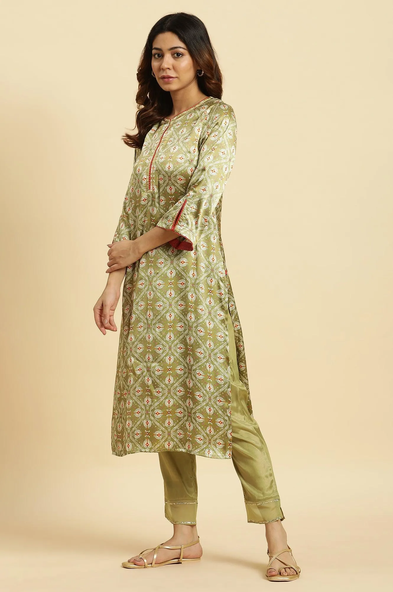 Green Solid Slim Pants With Organza Insert
