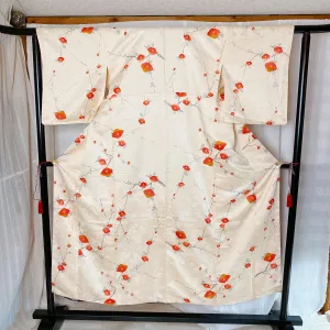 Japanese Vintage Kimono, White and Red Camellia, As is, Beautiful robe, Classic decorative fabric,  Premium Silk Garment, Jacket Layer