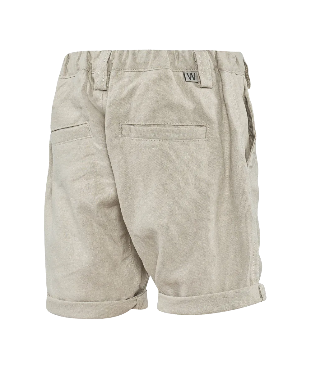 Shorts August sand