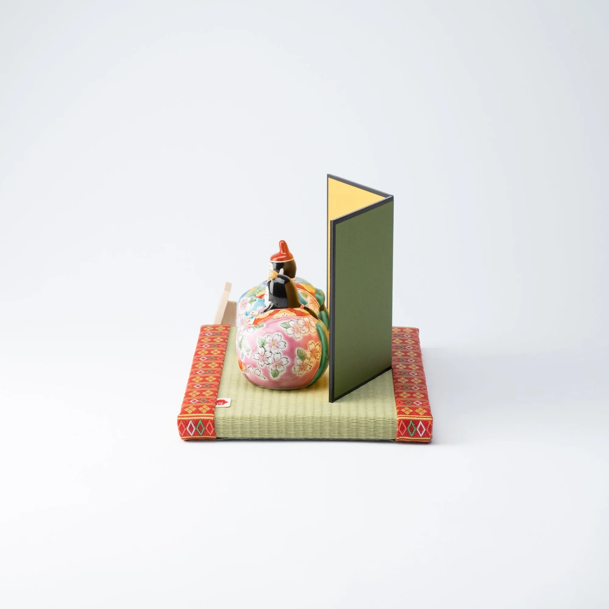 Toukou Kiln Sakura Kutani Hina Dolls with Mini Tatami Mat