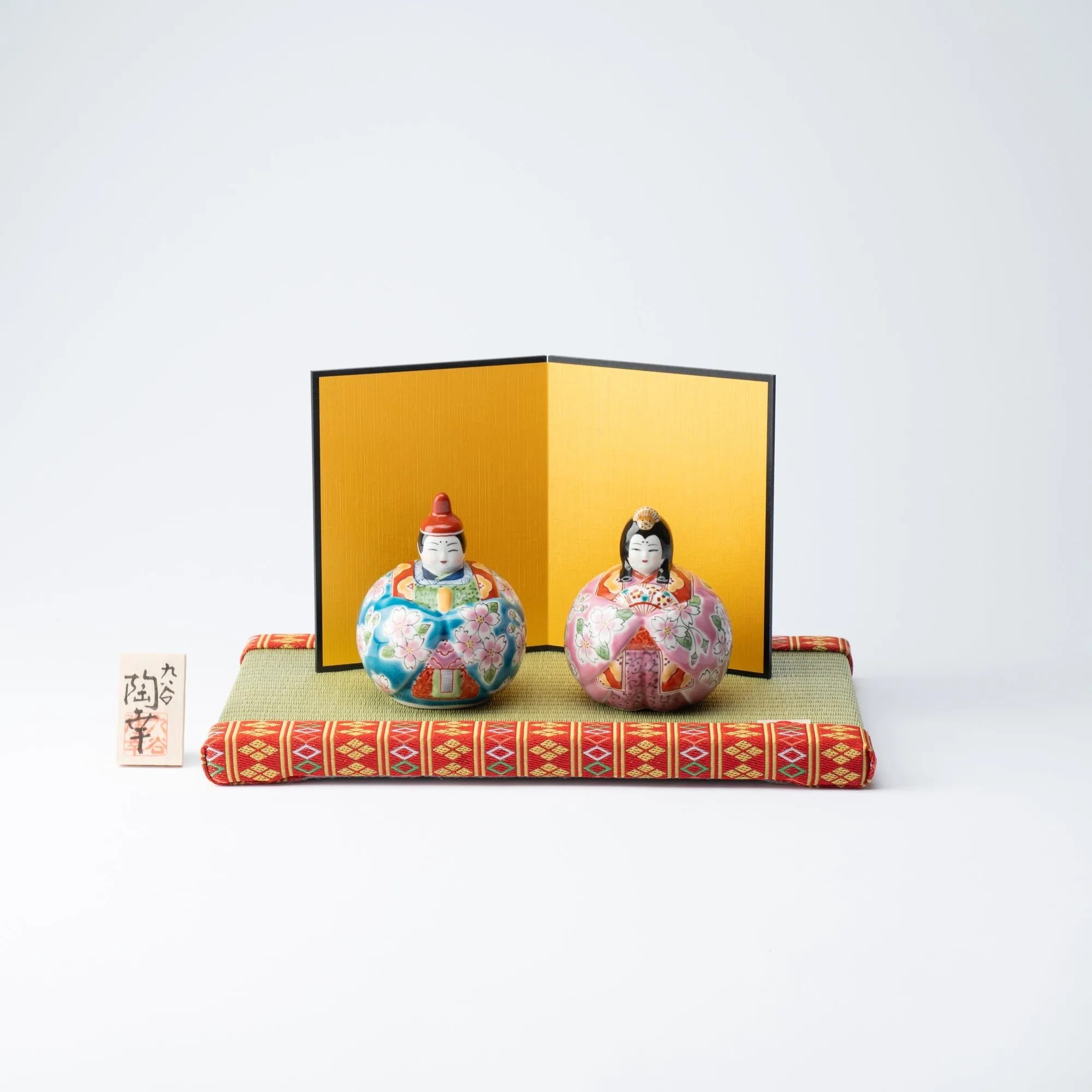 Toukou Kiln Sakura Kutani Hina Dolls with Mini Tatami Mat