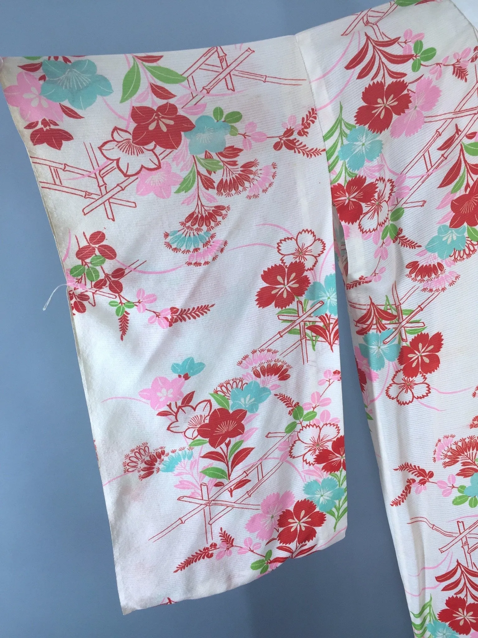 Vintage 1930s Silk Kimono Robe / Ivory Pink Aqua Floral Print